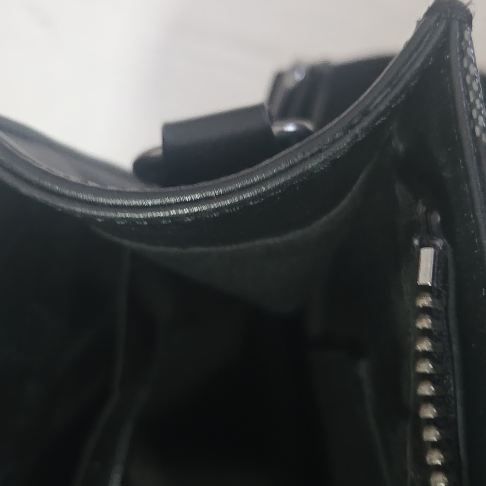 Coach Graham Tote - Picture 9 of 12